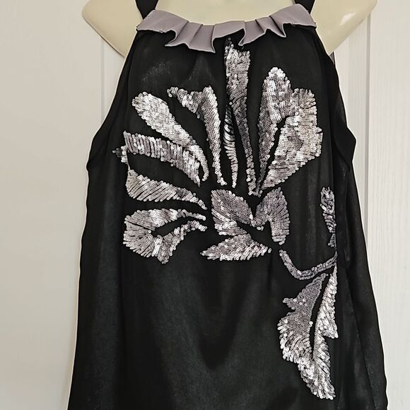 YaYa & Co Women's Sequins Open Back Top With Tie Front Black/ Silver Medium - Picture 5 of 16